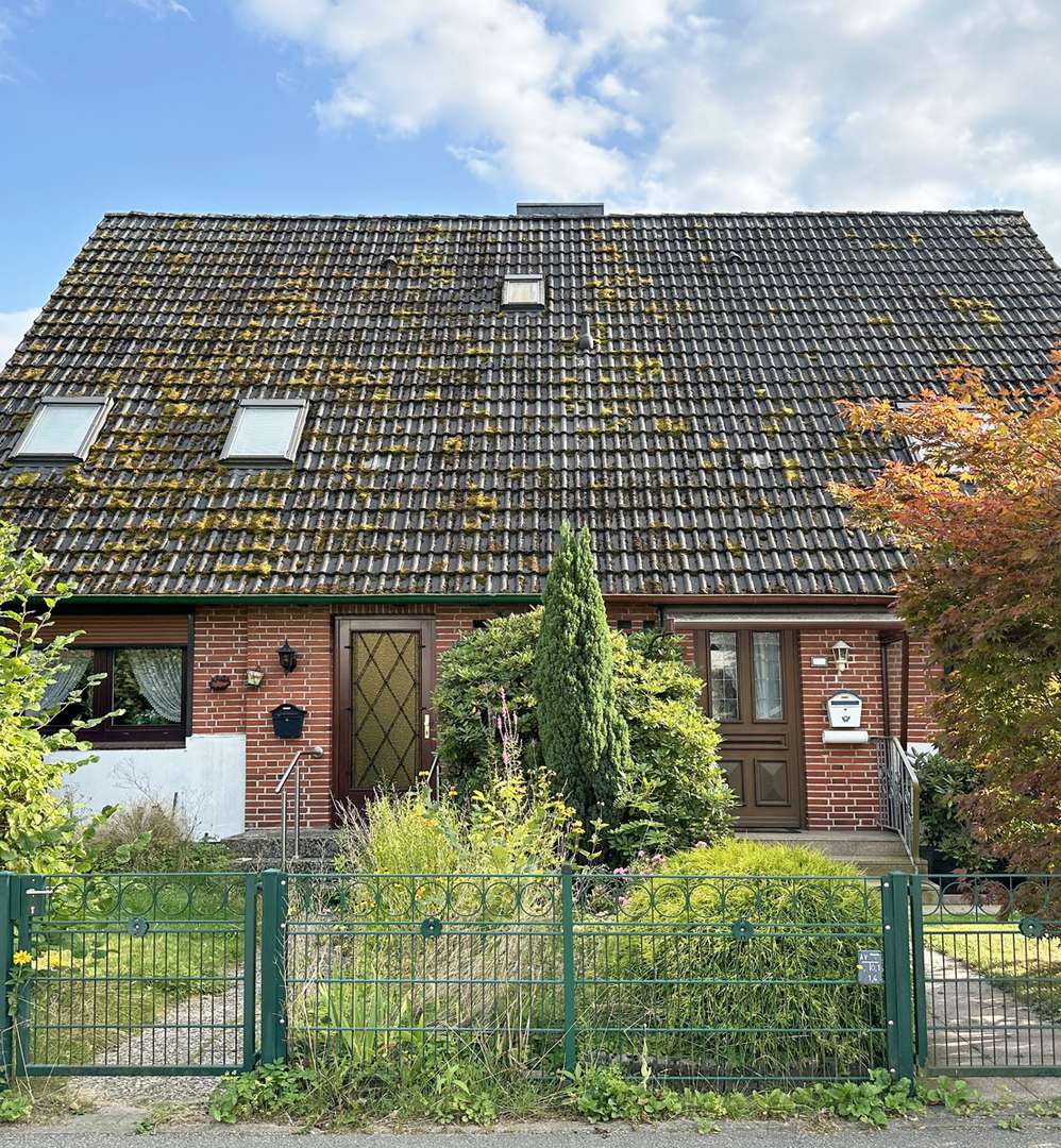 Titelfoto - Einfamilienhaus in 21465 Reinbek mit 183m² kaufen