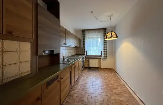 Zweifamilienhaus auf tollem Grundstück