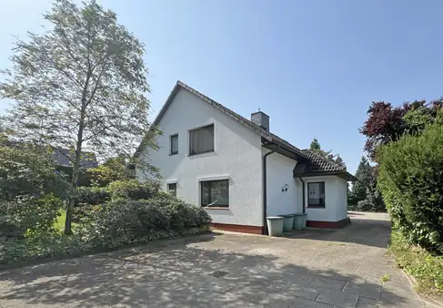 Großzügiges Ein- bis Zweifamilienhaus