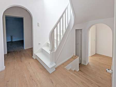 Flur Flur - Doppelhaushälfte in 22869 Schenefeld mit 119m² kaufen