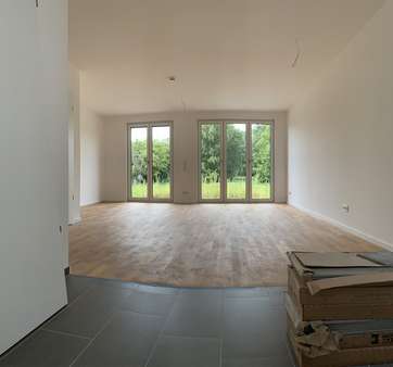 Beispiel_Küche Blick Richtung Terrasse - Doppelhaushälfte in 15806 Zossen mit 109m² kaufen