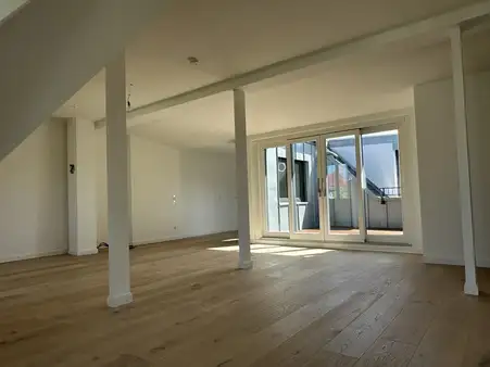 Exklusives Penthouse im Palais Friedenau – Historischer Charme trifft modernen Wohnluxus!