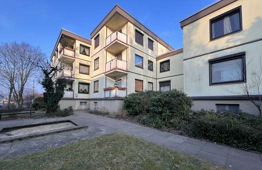 Seitenperspektive Seitenperspektive - Etagenwohnung in 21614 Buxtehude mit 83m² kaufen