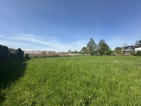 Baugrundstück am Naturschutzgebiet