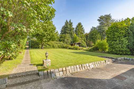 Blick in den Garten Blick in den Garten - Einfamilienhaus in 21031 Hamburg mit 171m² kaufen