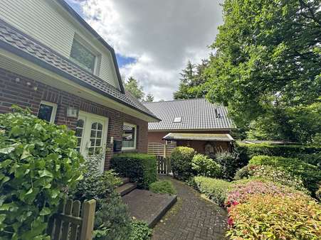 Voderansicht Voderansicht - Doppelhaushälfte in 22844 Norderstedt mit 104m² kaufen