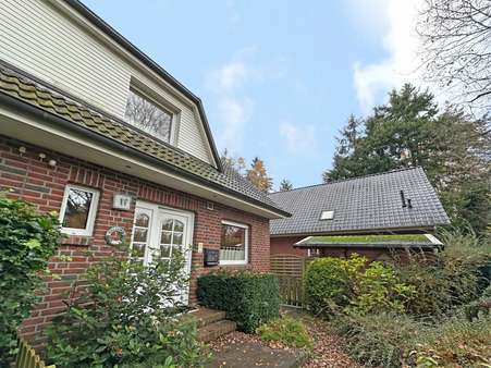 Vorderansicht - Doppelhaushälfte in 22844 Norderstedt mit 104m² kaufen