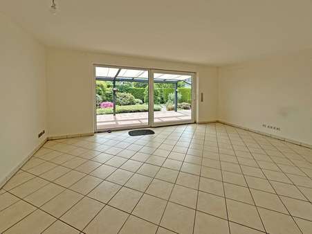 Wohnzimmer Wohnzimmer - Doppelhaushälfte in 22844 Norderstedt mit 104m² kaufen
