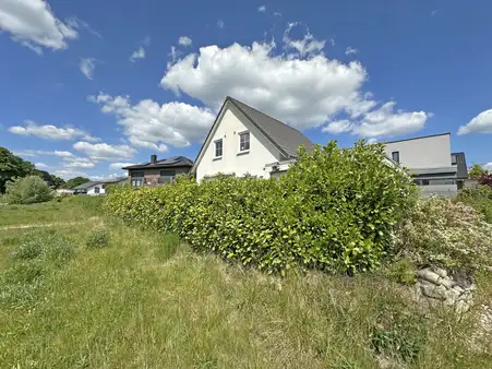 Modernes Zuhause mit Weitblick
