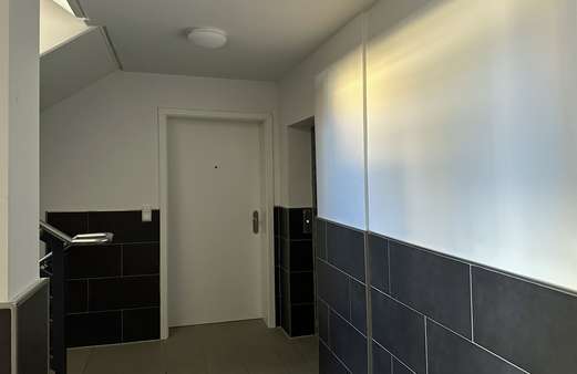 Wohnungseingang Wohnungseingang - Erdgeschosswohnung in 21029 Hamburg mit 95m² kaufen