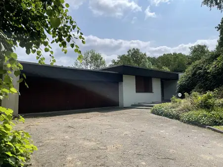Großzügige Bebauung mitten in Marmstorf