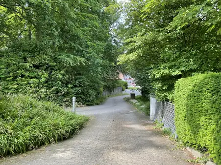 Großzügige Bebauung mitten in Marmstorf