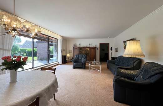 Wohn- und Essbereich - Bungalow in 21635 Jork mit 159m² kaufen