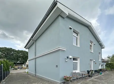 Modernes Zweifamilienhaus in Bestlage