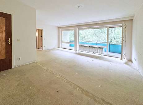 Wohnzimmer Wohnzimmer - Etagenwohnung in 22589 Hamburg mit 106m² kaufen