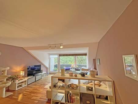 Wohnzimmer Wohnzimmer - Maisonette-Wohnung in 22851 Norderstedt mit 100m² kaufen