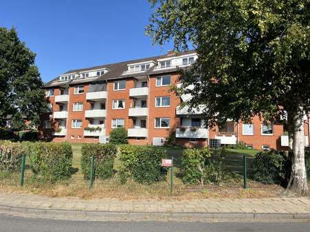 Straßenansicht Straßenansicht - Wohnung in 21682 Stade mit 983m² kaufen
