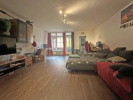 Wohnzimmer Wohnzimmer - Etagenwohnung in 25421 Pinneberg mit 60m² kaufen
