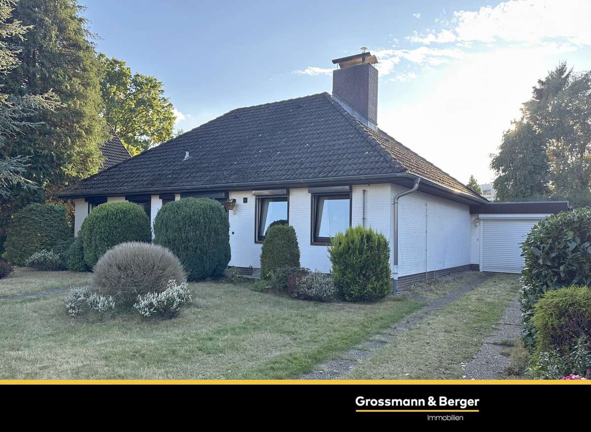 Straßenansicht Straßenansicht - Einfamilienhaus in 21465 Reinbek mit 136m² kaufen