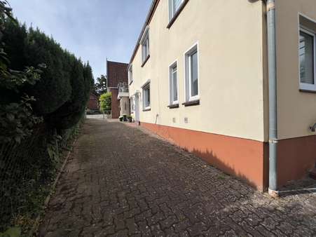 Seitenansicht - Einfamilienhaus in 21614 Buxtehude mit 141m² kaufen