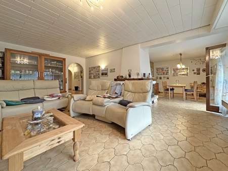 Wohnzimmer Wohnzimmer - Einfamilienhaus in 25436 Uetersen / Ahrenlohe mit 186m² kaufen