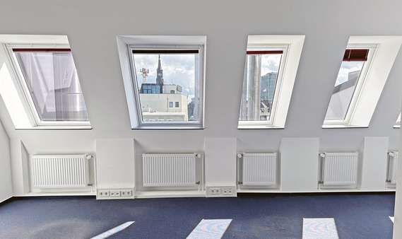 Weitere Ansichten - Bürofläche in 20457 Hamburg mit 250m² mieten