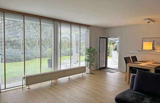 Blick Terrasse - Einfamilienhaus in 21465 Reinbek / Krabbenkamp mit 170m² kaufen