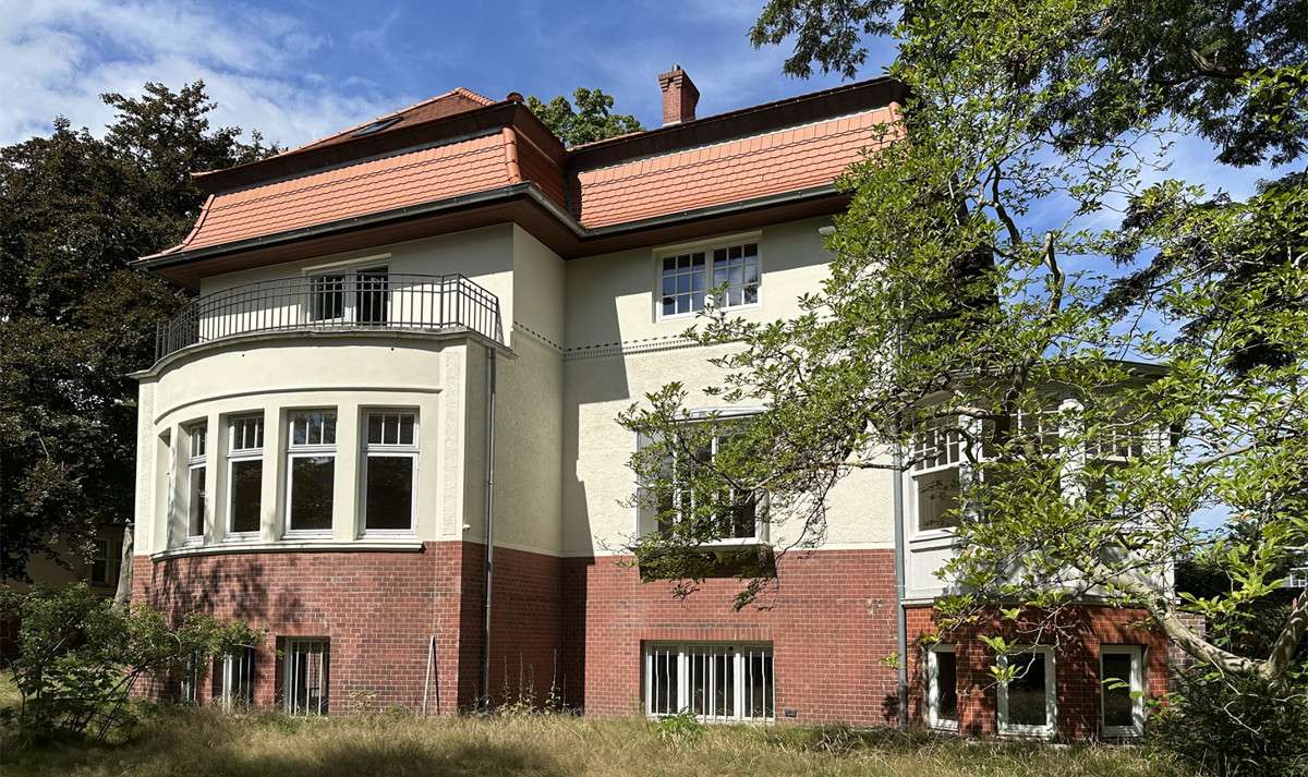 Weitere Ansichten
