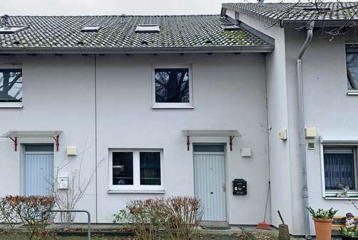 Ansicht - Reihenmittelhaus in 22043 Hamburg mit 70m² kaufen