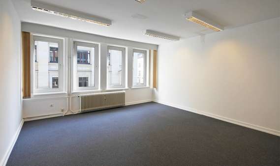 Weitere Ansichten 3. OG - Bürofläche in 20095 Hamburg mit 70m² mieten