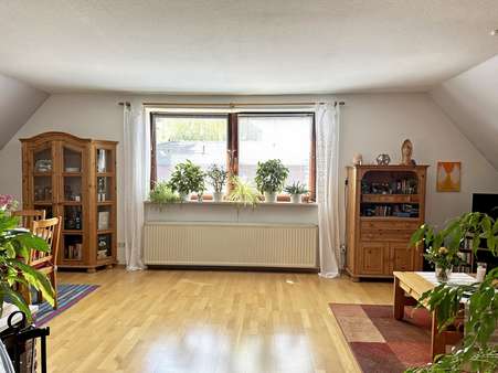 Wohn-/Esszimmer - Etagenwohnung in 22393 Hamburg mit 74m² kaufen