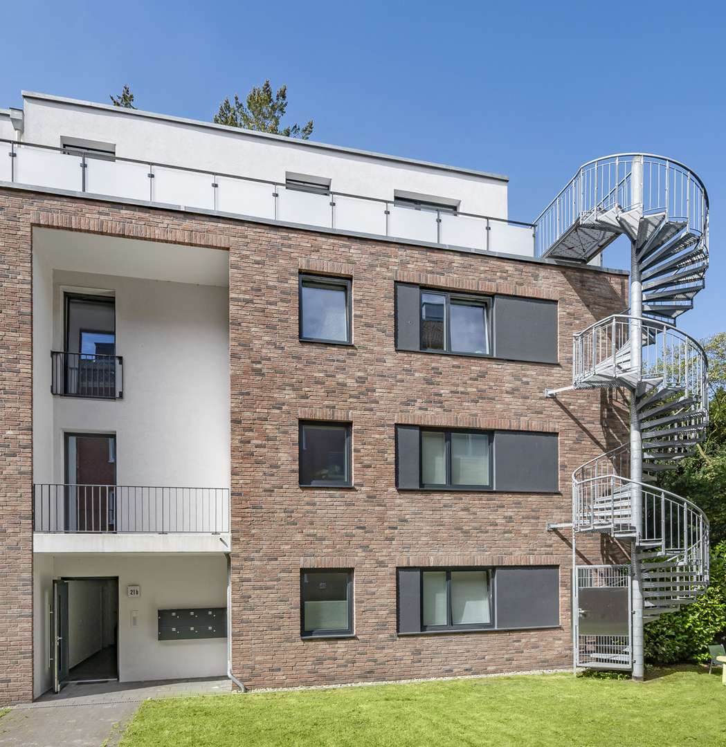 Außenansicht - Erdgeschosswohnung in 22301 Hamburg mit 120m² kaufen