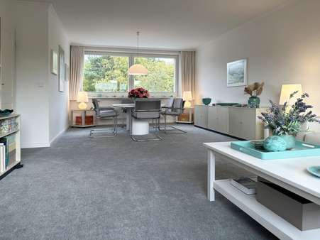 Wohn- & Essbereich - Dachgeschosswohnung in 22309 Hamburg mit 137m² kaufen