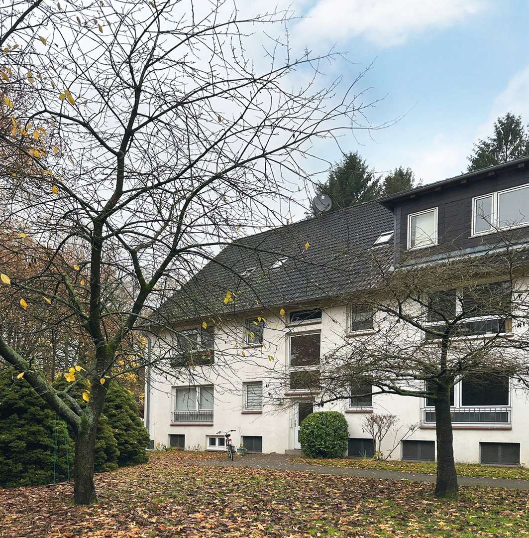 Ansicht Eingangsseite 2 - Dachgeschosswohnung in 22453 Hamburg mit 41m² kaufen