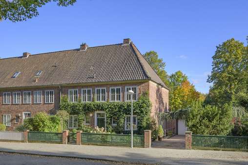 Vorderansicht - Haus in 21335 Lüneburg mit 157m² kaufen