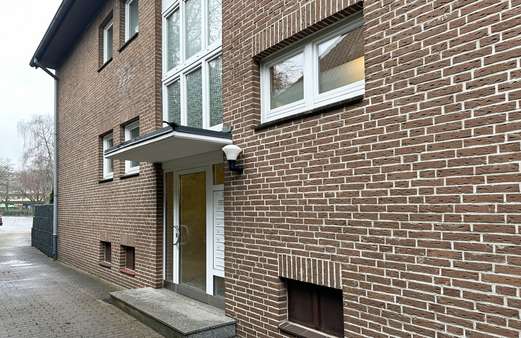 Hauseingang - Erdgeschosswohnung in 22147 Hamburg mit 59m² kaufen
