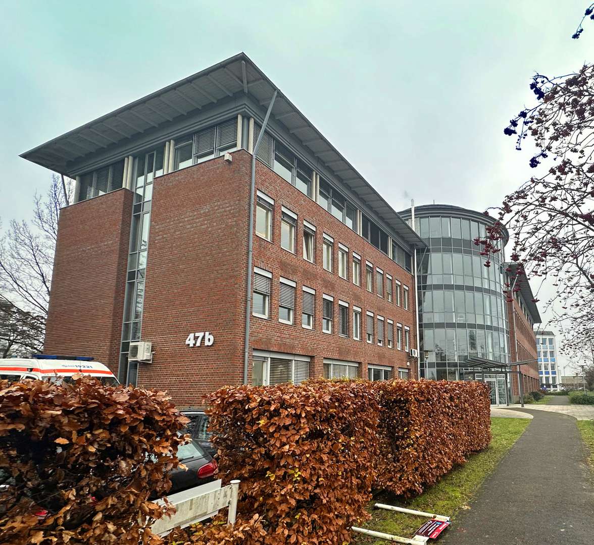 Titelbild - Bürofläche in 22043 Hamburg mit 356m² mieten