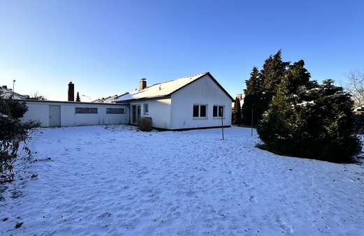 Rückseite - Einfamilienhaus in 21629 Neu Wulmstorf mit 89m² kaufen