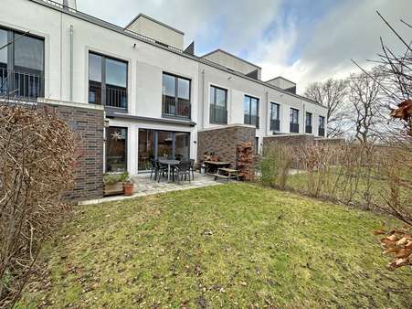 Garten - Reihenmittelhaus in 22850 Norderstedt / Garstedt mit 155m² kaufen