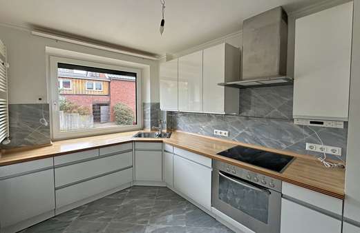 Küche - Erdgeschosswohnung in 22113 Oststeinbek mit 93m² kaufen