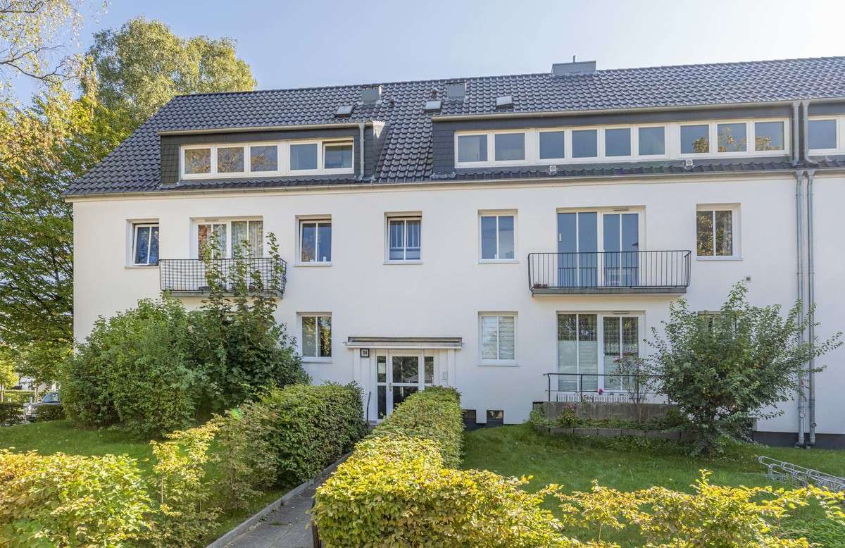 Hausansicht - Etagenwohnung in 22415 Hamburg mit 62m² kaufen