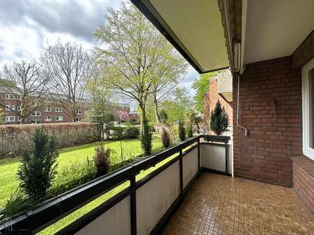 Ausblick vom Balkon - Erdgeschosswohnung in 22455 Hamburg mit 72m² kaufen