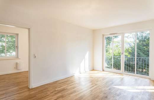 beispielhafte Musterwohnung (saniert) - Dachgeschosswohnung in 22415 Hamburg mit 44m² kaufen