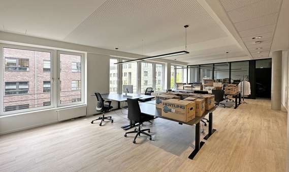 Weitere Ansichten - Bürofläche in 22761 Hamburg mit 735m² mieten