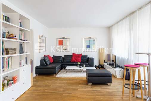 123888 Wohnzimmer EG Bild 1 - Einfamilienhaus in 53127 Bonn mit 150m² kaufen