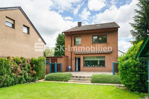 133470 Rückansicht - Einfamilienhaus in 50189 Elsdorf mit 111m² kaufen