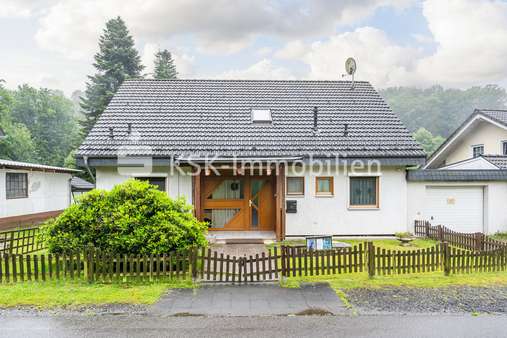 130967 Außenansicht - Einfamilienhaus in 51570 Windeck mit 136m² kaufen