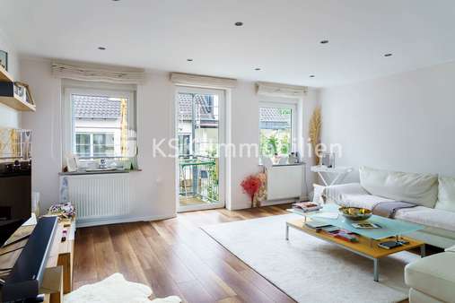 131754 Wohnzimmer - Etagenwohnung in 53840 Troisdorf mit 86m² kaufen