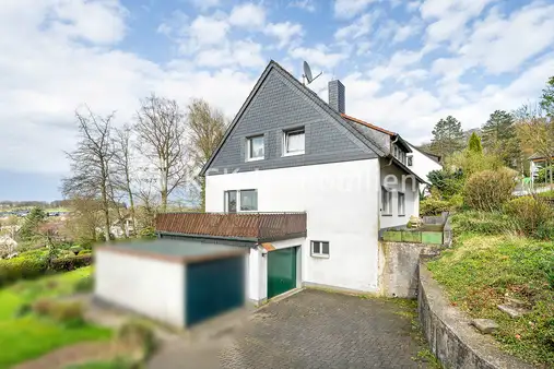 Gepflegtes Zweifamilienhaus!