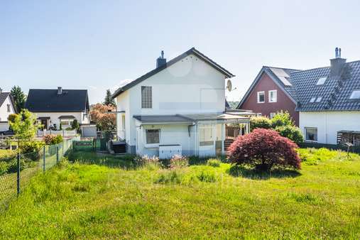 Rückansicht Rückansicht - Einfamilienhaus in 51503 Rösrath mit 96m² kaufen